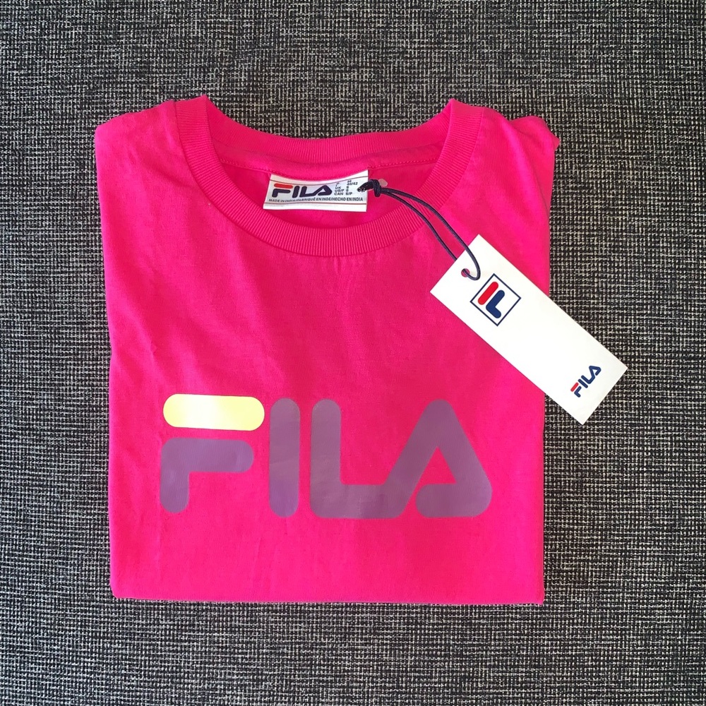 FILA Miss Eagle Logo T-Shirt New Small
